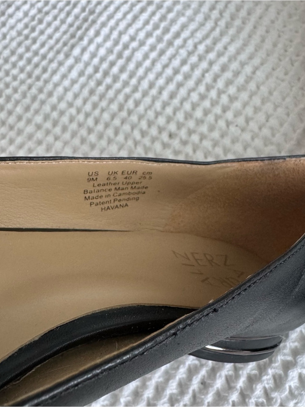 Women’s Naturalizer Flats - Picture 6 of 7